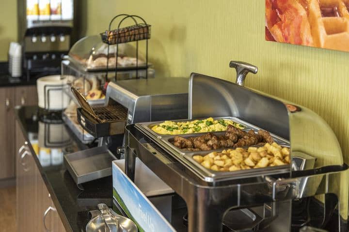 Breakfast buffet